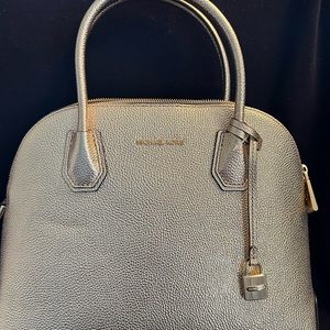 Michael Kors studio Mercer large dome, leather satchel